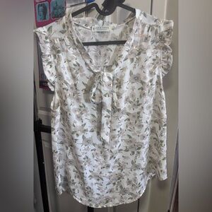 Jon & Anna Floral Blouse - Cream and Gray